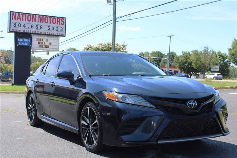 Used 2018 Toyota Camry XSE image 1