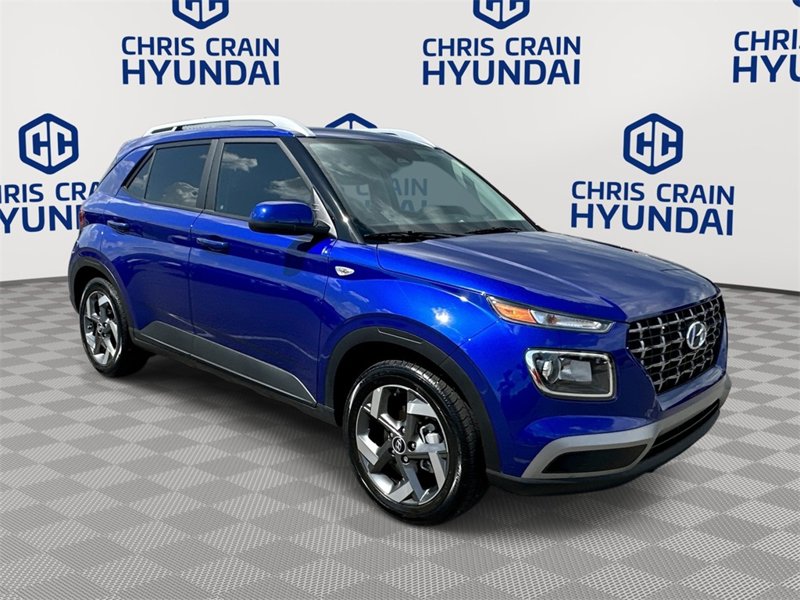 Certified 2025 Hyundai Venue SEL image 1