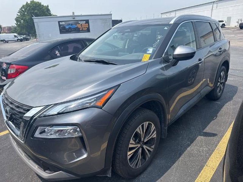 Certified 2022 Nissan Rogue SV image 1