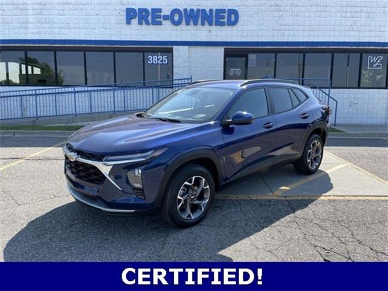 Certified 2024 Chevrolet Trax LT w/ LT Convenience Package image 1