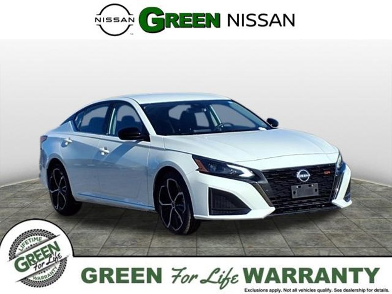 Used 2023 Nissan Altima 2.5 SR image 1