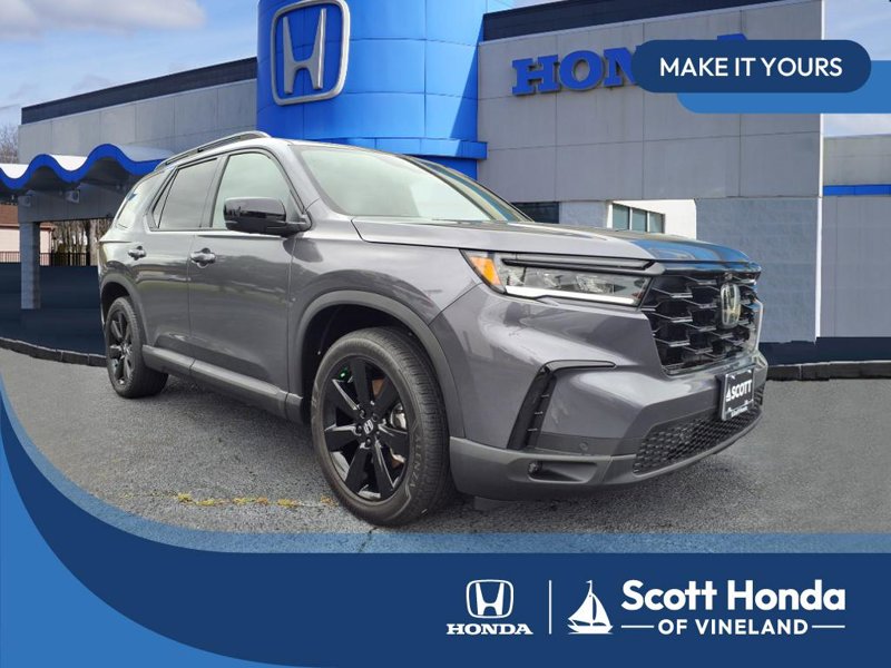 Certified 2025 Honda Pilot Black Edition image 1