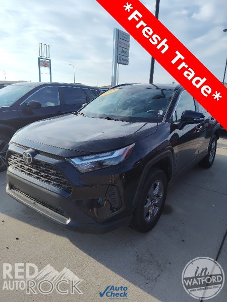 Used 2023 Toyota RAV4 XLE image 1