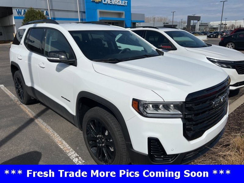 Used 2022 GMC Acadia SLE w/ Driver Convenience Package image 1