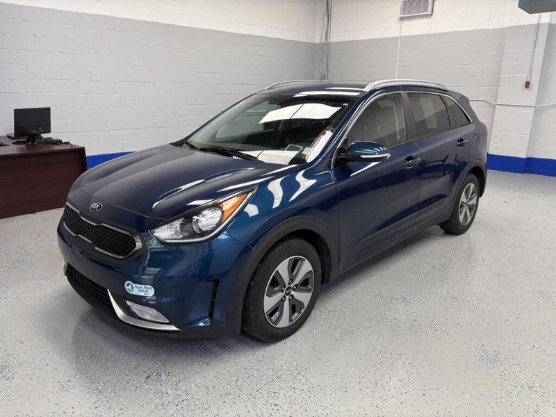 Used 2019 Kia Niro EX image 1