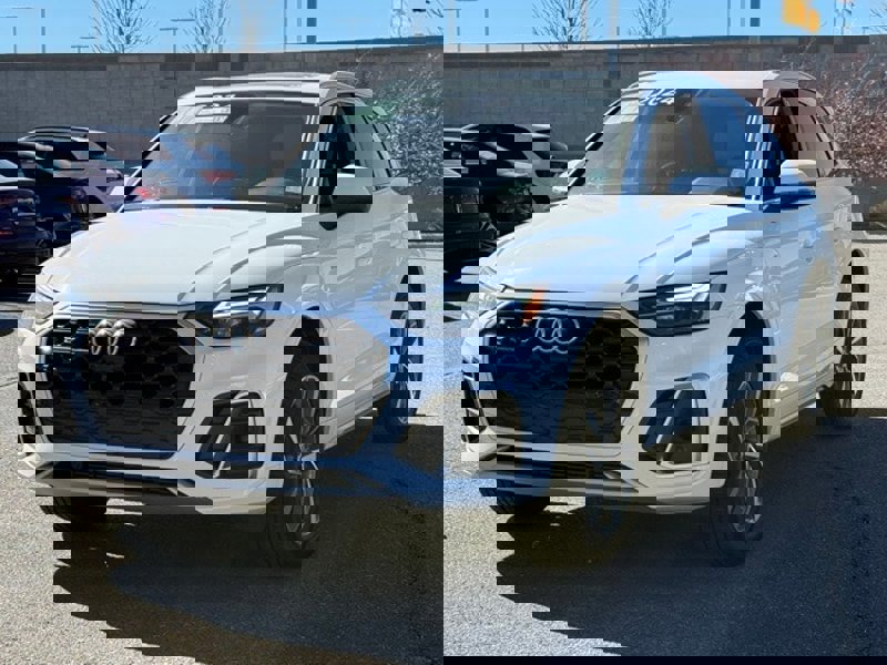 Certified 2024 Audi Q5 2.0T Premium Plus image 1