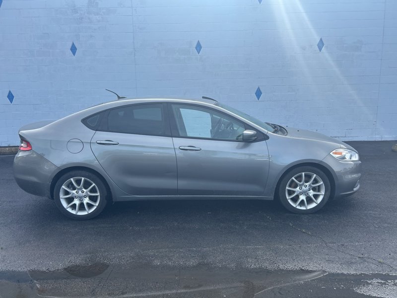 Used 2013 Dodge Dart SXT image 1
