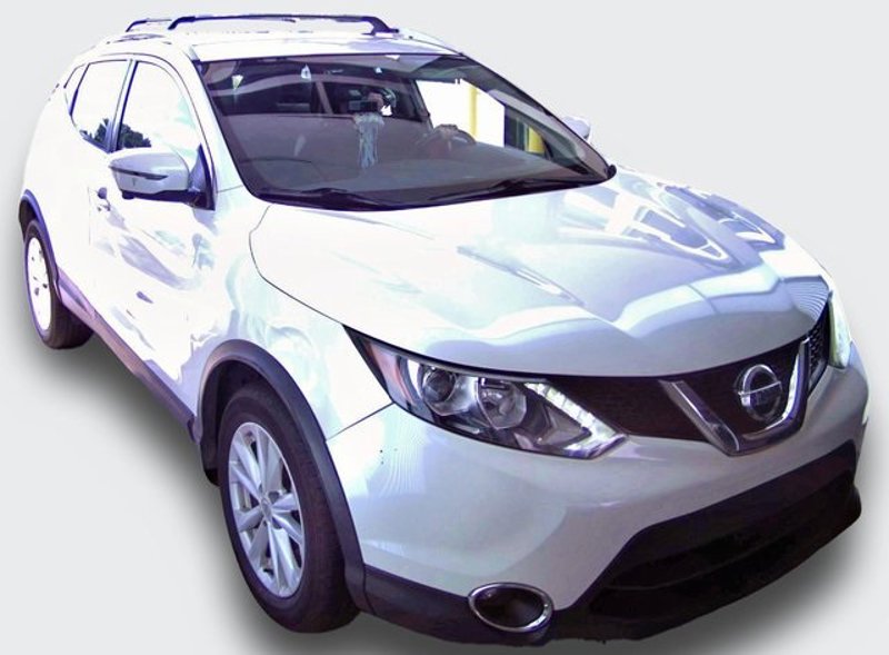 Used 2017 Nissan Rogue Sport SV image 1