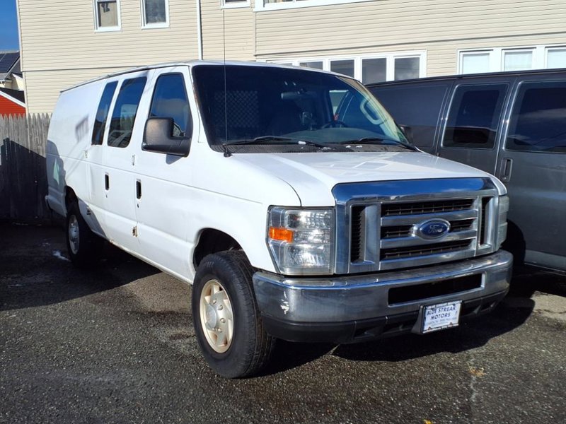 Used 2008 Ford E-250 and Econoline 250 Extended image 1