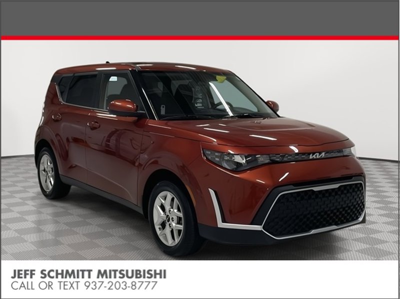 Used 2024 Kia Soul S image 1