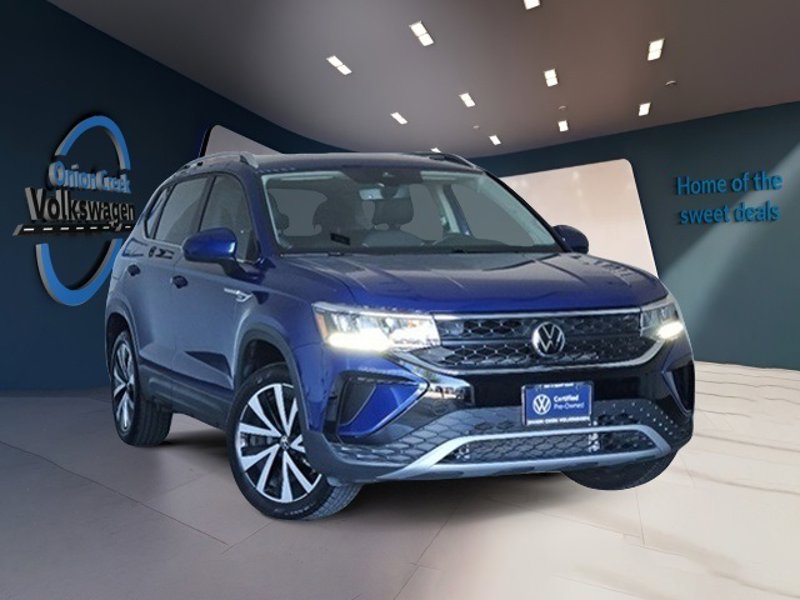 Certified 2024 Volkswagen Taos SE image 1