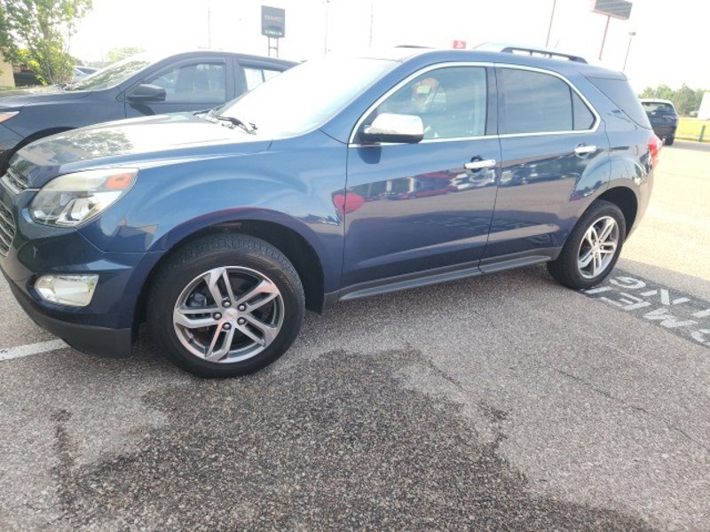Used 2016 Chevrolet Equinox LTZ w/ Enhanced Convenience Package image 1