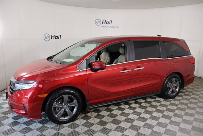 Certified 2024 Honda Odyssey EX image 1