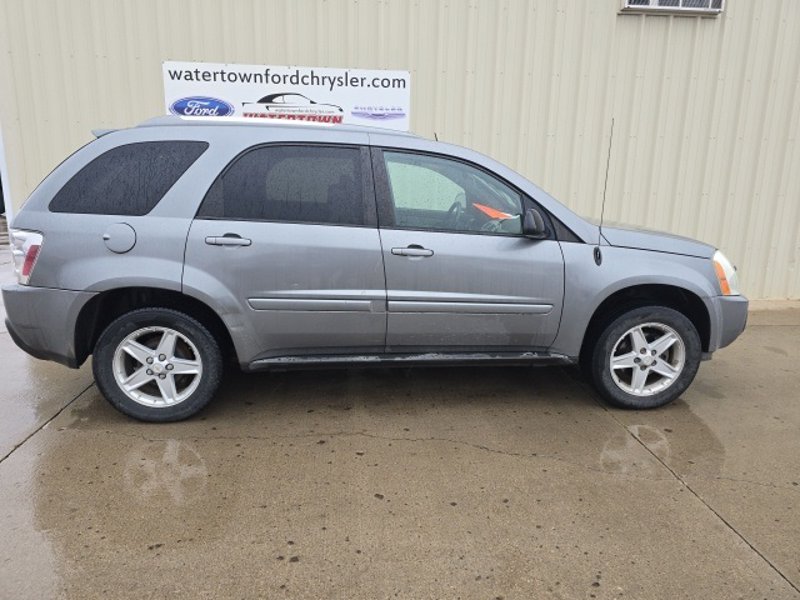 Used 2005 Chevrolet Equinox LT w/ Preferred Equipment Group image 1