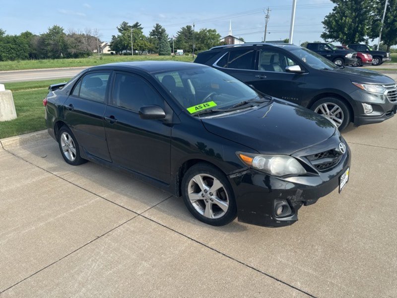 Used 2011 Toyota Corolla image 1