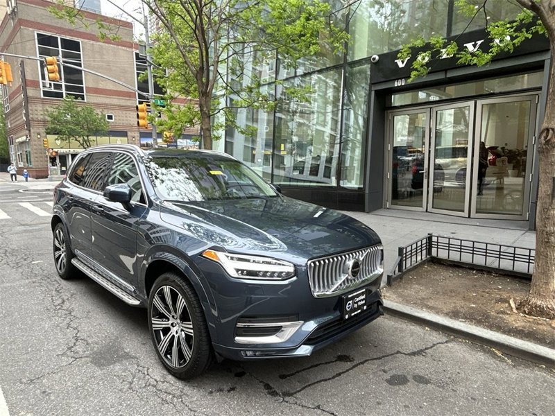 Certified 2023 Volvo XC90 B6 Ultimate w/ Protection Package Premier image 1