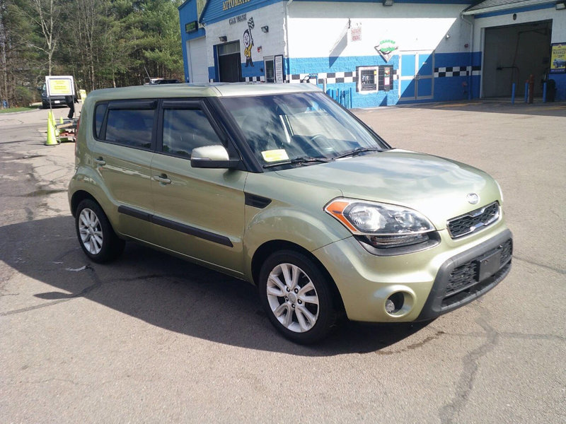 Used 2013 Kia Soul + w/ Audio Pkg image 1