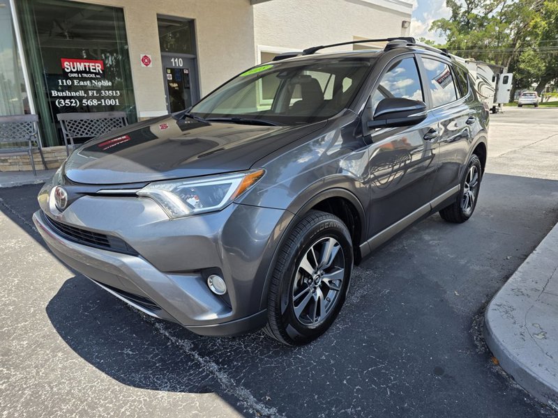 Used 2018 Toyota RAV4 XLE image 1