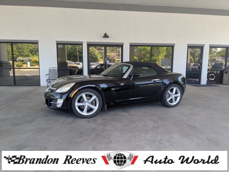 Used 2009 Saturn Sky image 1