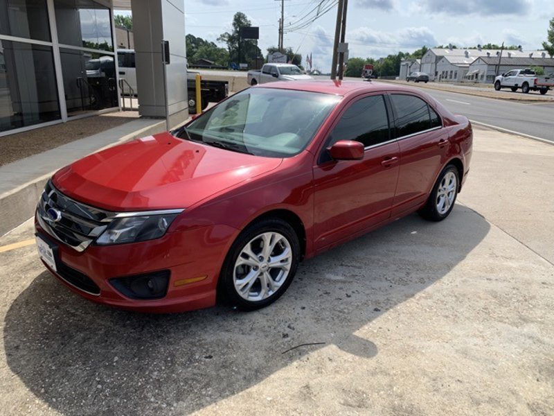 Used 2012 Ford Fusion SE image 1