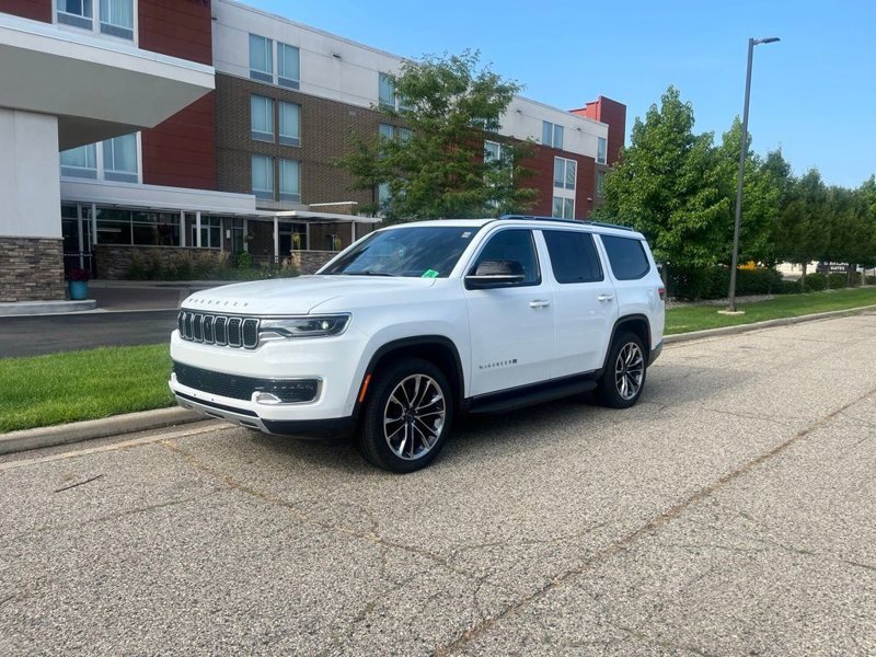Certified 2024 Jeep Wagoneer Series II w/ Convenience Group I image 1