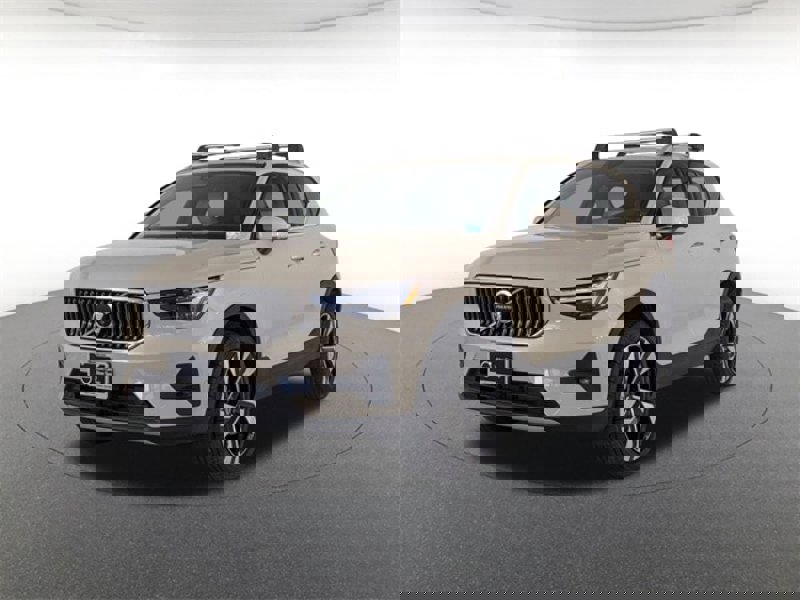 Certified 2025 Volvo XC40 B5 Ultra w/ Climate Package image 1