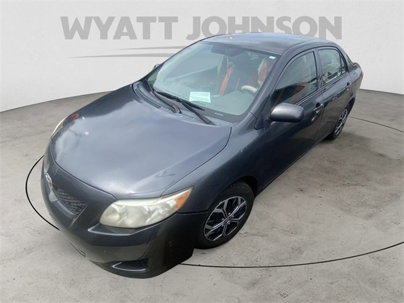 Used 2010 Toyota Corolla LE image 1