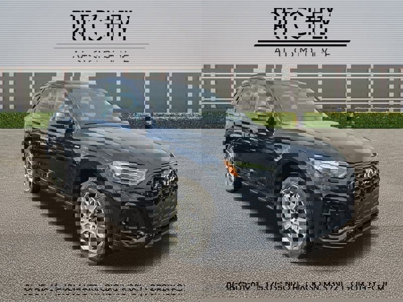 Certified 2025 Audi Q5 2.0T Premium w/ Convenience Plus Package image 1