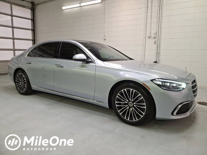 Certified 2022 Mercedes-Benz S 500 4MATIC image 1