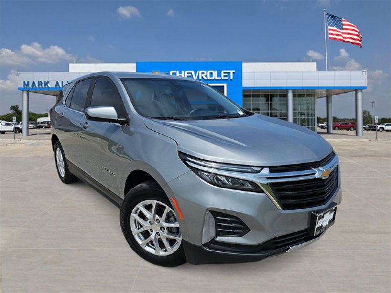 Used 2023 Chevrolet Equinox LT w/ Driver Convenience Package image 1