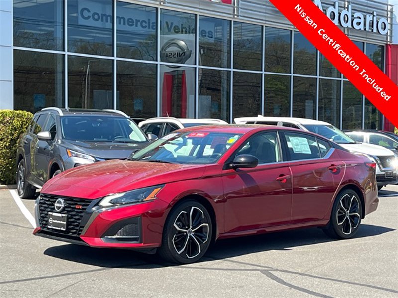 Certified 2023 Nissan Altima 2.5 SR w/ SR Premium Package image 1