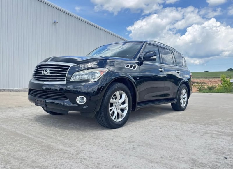 Used 2014 INFINITI QX80 4WD image 1