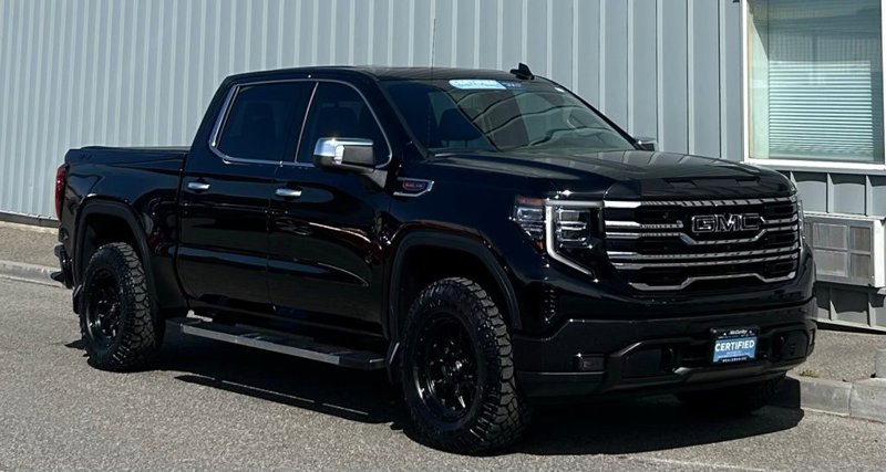 Certified 2023 GMC Sierra 1500 SLT image 1