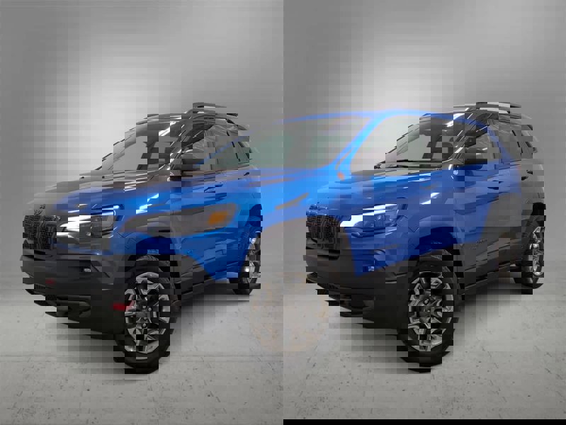 Used 2019 Jeep Cherokee Trailhawk w/ Cold Weather Group image 1