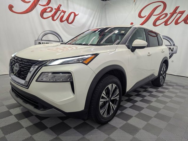 Certified 2023 Nissan Rogue SV image 1