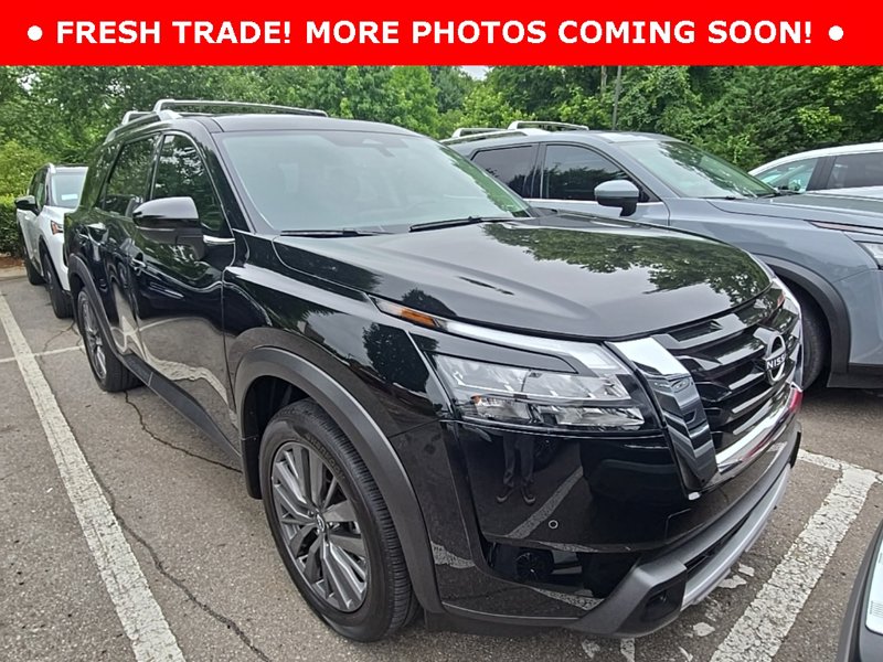 Certified 2025 Nissan Pathfinder SL w/ SL Premium Package image 1