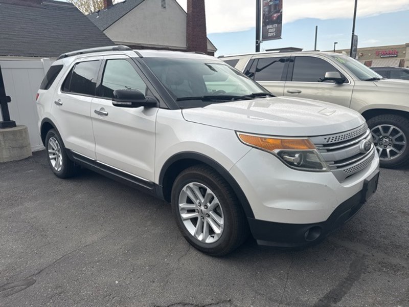 Used 2014 Ford Explorer XLT w/ Equipment Group 202A image 1
