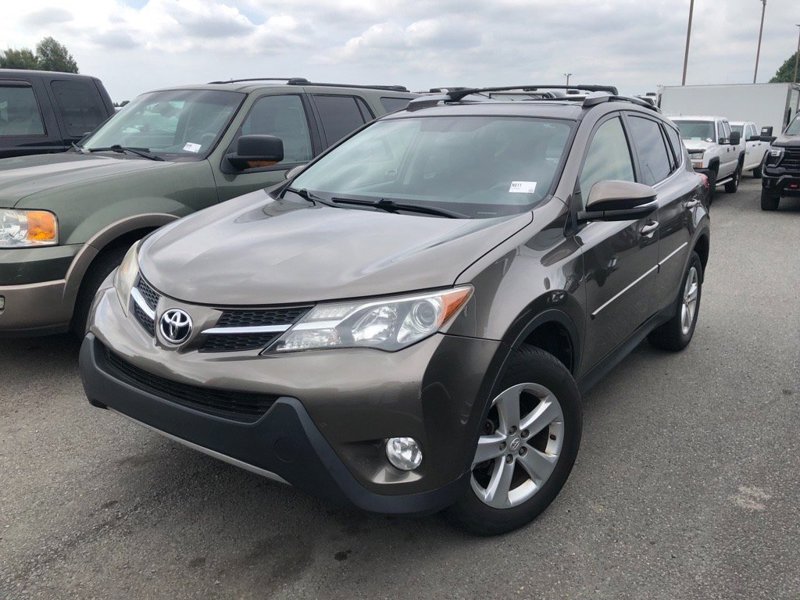 Used 2014 Toyota RAV4 XLE image 1