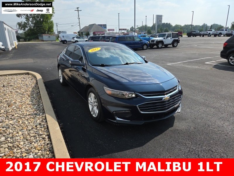 Used 2017 Chevrolet Malibu LT image 1