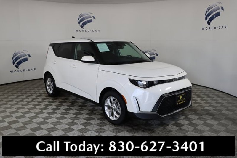 Certified 2024 Kia Soul LX w/ Option Group 015 image 1
