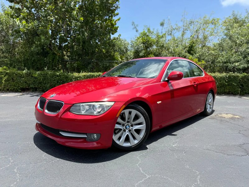 Used 2011 BMW 328i Coupe image 1