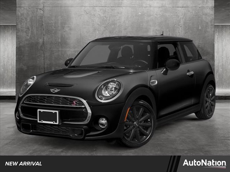 Used 2017 MINI Cooper S image 1