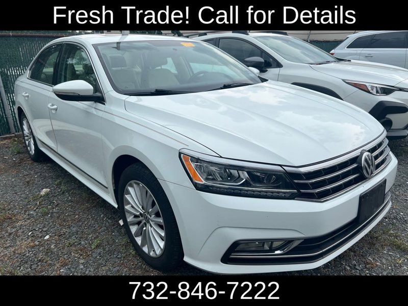 Used 2017 Volkswagen Passat 1.8T SE w/ SE Lighting Package image 1