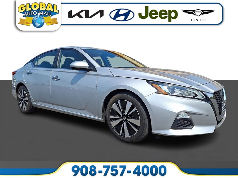 Used 2022 Nissan Altima 2.5 SV image 1