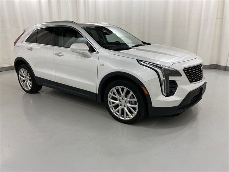 Certified 2021 Cadillac XT4 Luxury w/ Cold Weather Package image 1