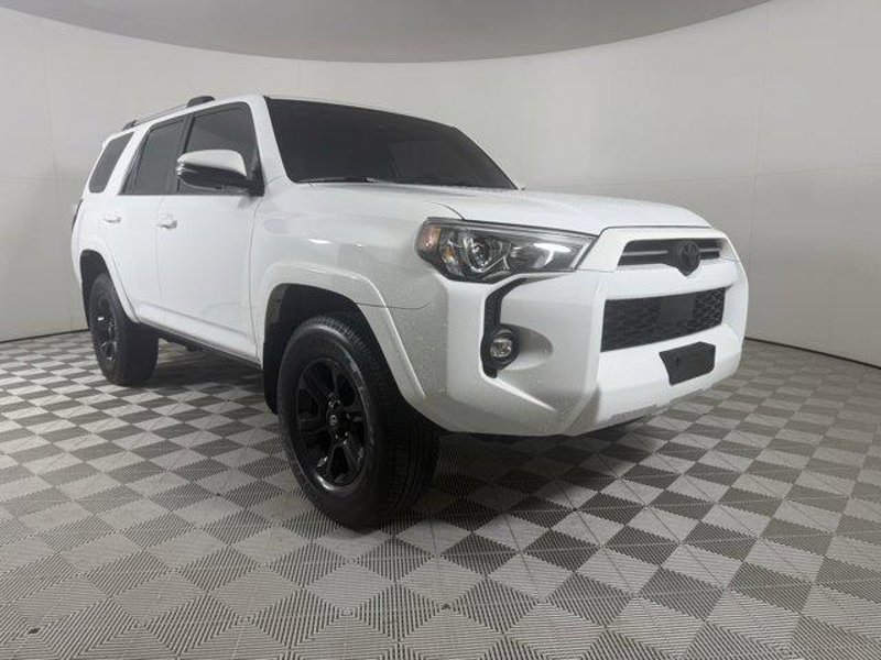 Certified 2022 Toyota 4Runner SR5 Premium image 1