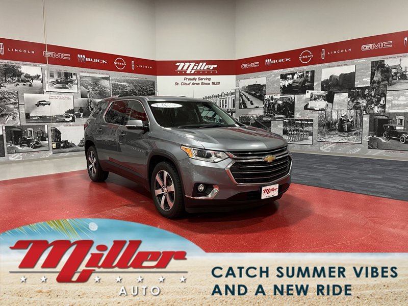 Used 2018 Chevrolet Traverse LT image 1