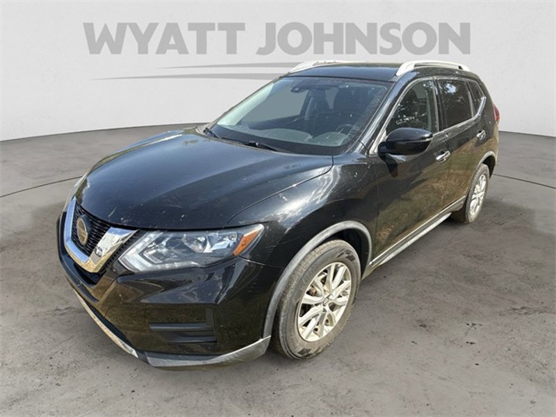 Used 2019 Nissan Rogue SV image 1