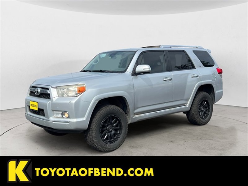Used 2011 Toyota 4Runner SR5 w/ Convenience Pkg image 1
