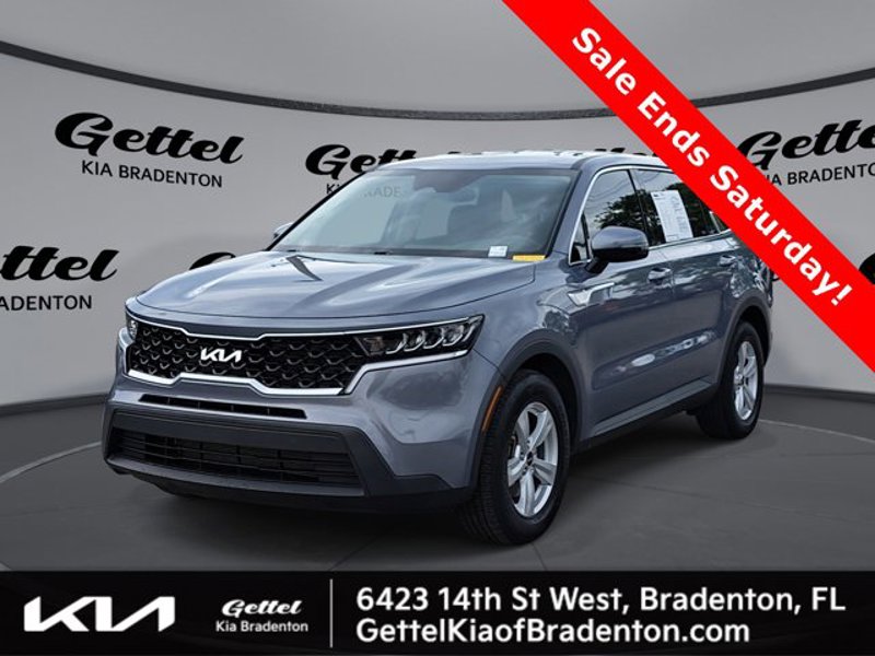 Certified 2023 Kia Sorento LX image 1